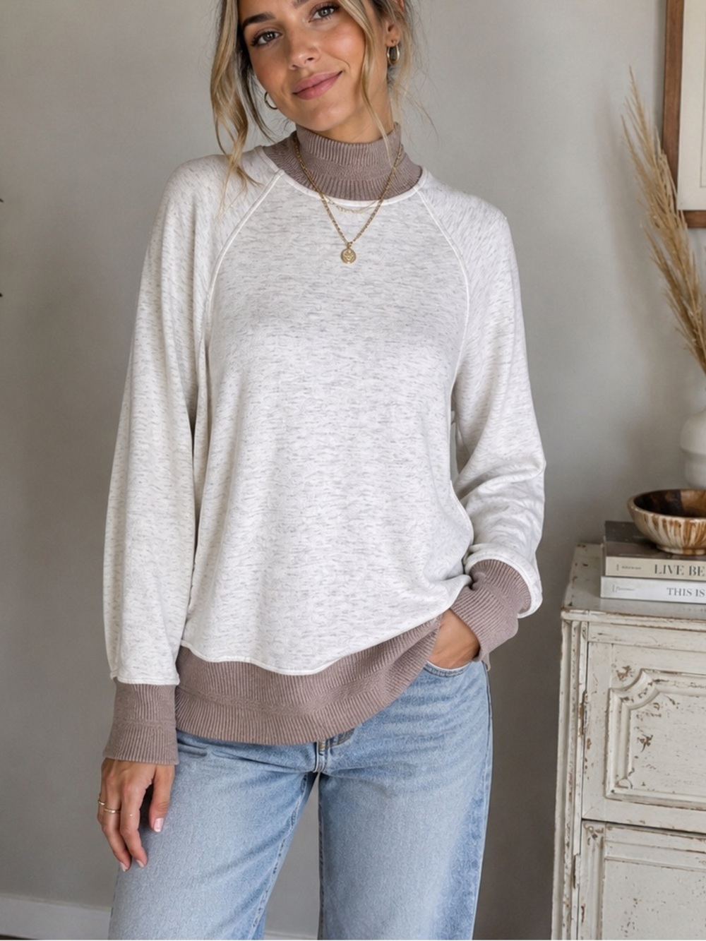 Varley Loxley Raglan Boyfriend Sweatshirt Sz XS Double Soft Side Zip Minimal Top